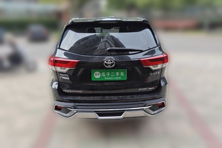Used Toyota Highlander 2018 2.0T Four-Wheel Drive Luxury Edition 7 Seats China V Emission Standard Rear