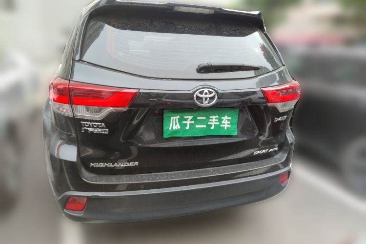 Used Toyota Highlander 2018 2.0T Four-Wheel Drive Luxury Edition 7 Seats China V Emission Standard Rear