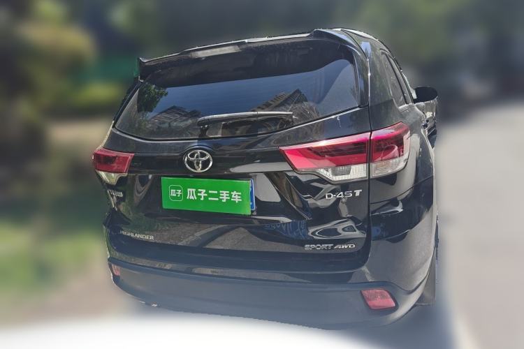 Used Toyota Highlander 2018 2.0T Four-Wheel Drive Luxury Version 7 Seats China VI Standard Rear