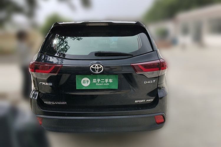 Used Toyota Highlander 2018 2.0T Four-Wheel Drive Knight Edition 7 Seats China VI Standard Rear