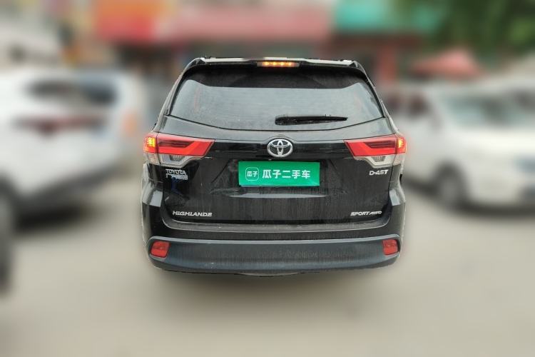 Used Toyota Highlander 2018 2.0T Four-Wheel Drive Luxury Edition 7 Seats China V Emission Standard Rear