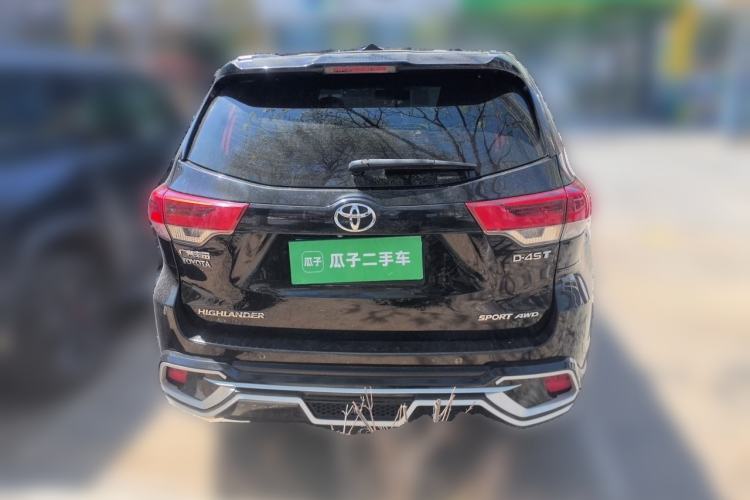 Used Toyota Highlander 2018 2.0T Four-Wheel Drive Luxury Version 7 Seats China VI Standard Rear