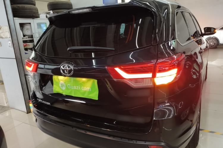 Used Toyota Highlander 2018 2.0T Four-Wheel Drive Luxury Version 7 Seats China VI Standard Rear