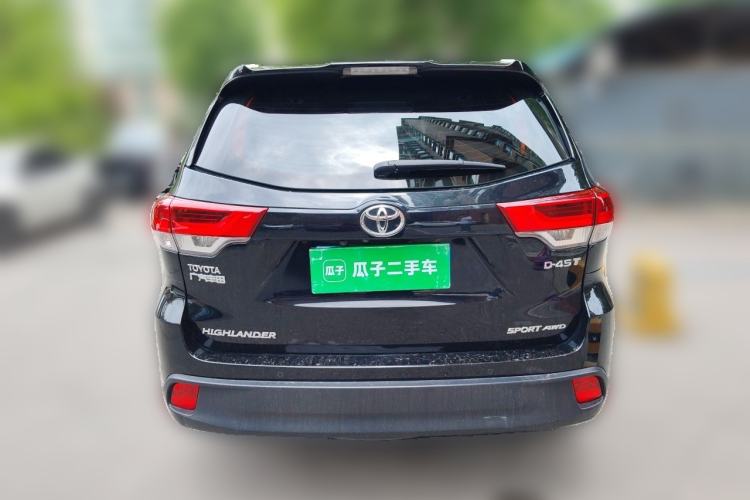 Used Toyota Highlander 2018 2.0T Four-Wheel Drive Luxury Version 7 Seats China VI Standard Rear
