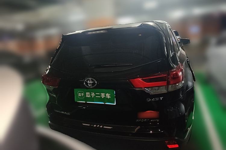Used Toyota Highlander 2018 2.0T Four-Wheel Drive Luxury Version 7 Seats China VI Standard Rear