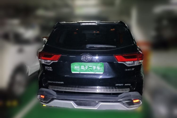 Used Toyota Highlander 2018 2.0T Four-Wheel Drive Luxury Edition 7 Seats China V Emission Standard Rear
