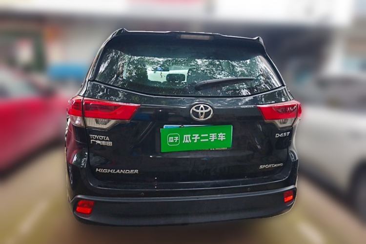 Used Toyota Highlander 2018 2.0T Four-Wheel Drive Luxury Edition 7 Seats China V Emission Standard Rear
