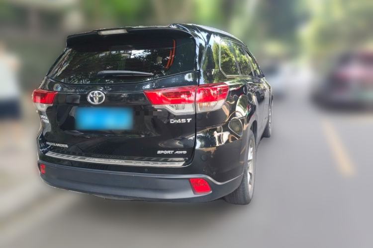 Used Toyota Highlander 2018 2.0T Four-Wheel Drive Luxury Edition 7 Seats China V Emission Standard Rear Right 45 Deg