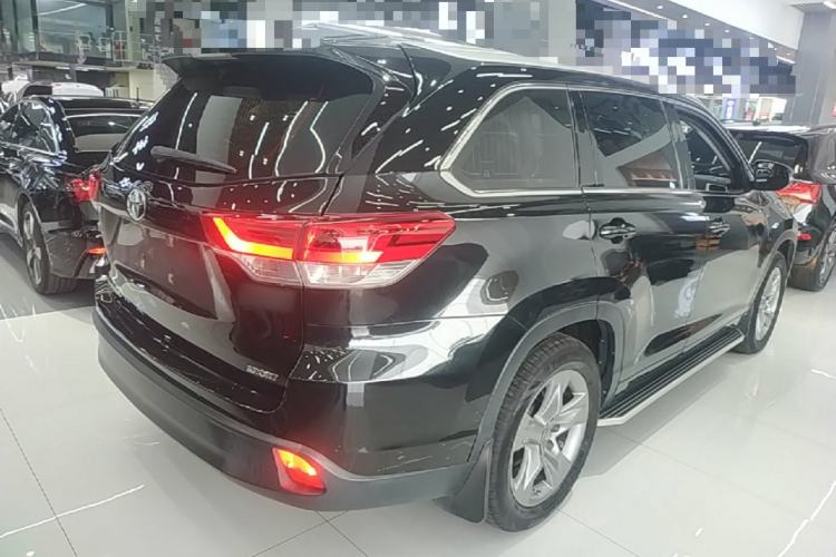 Used Toyota Highlander 2018 2.0T Two-Wheel Drive Luxury Edition 7 Seats China VI Standard Rear Right 45 Deg