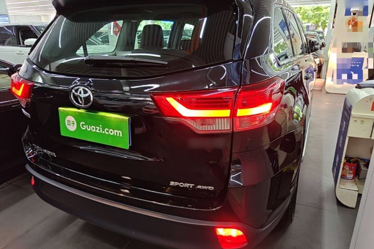 Used Toyota Highlander 2018 2.0T Four-Wheel Drive Luxury Version 7 Seats China VI Standard Rear Right 45 Deg