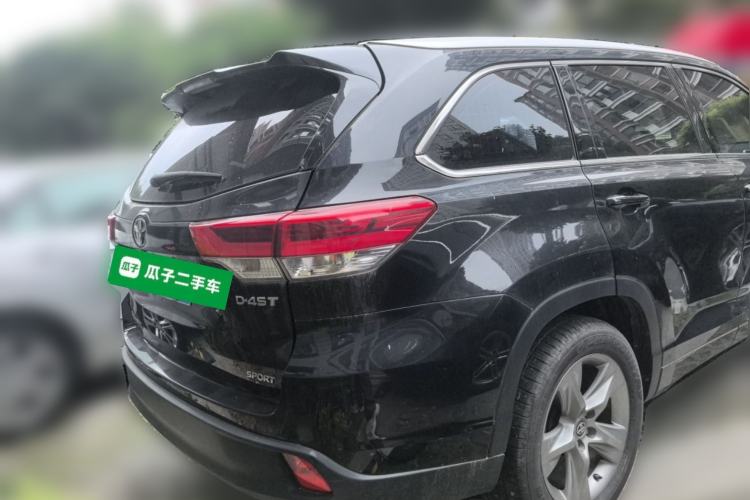 Used Toyota Highlander 2018 2.0T Two-Wheel Drive Luxury Edition 7 Seats China VI Standard Rear Right 45 Deg