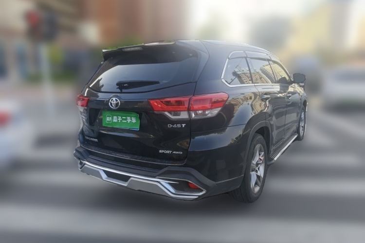Used Toyota Highlander 2018 2.0T Four-Wheel Drive Prestige Version 7 Seats China V Emission Standard Rear Right 45 Deg