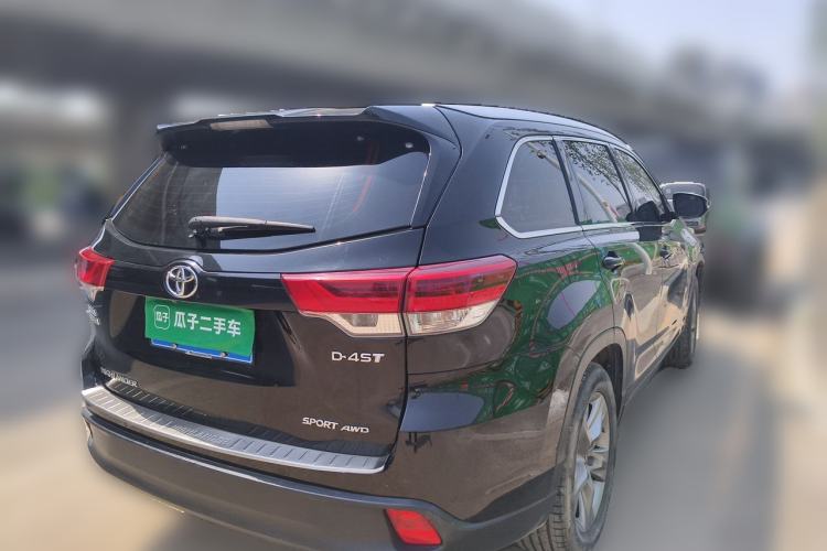 Used Toyota Highlander 2018 2.0T Four-Wheel Drive Prestige Version 7 Seats China V Emission Standard Rear Right 45 Deg