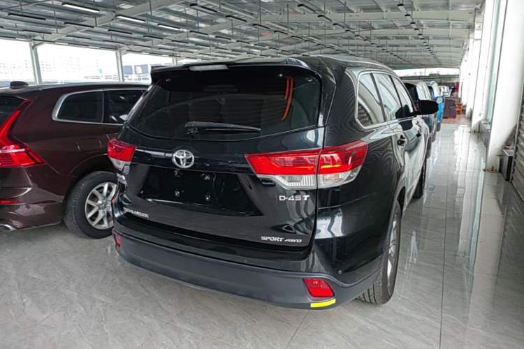 Used Toyota Highlander 2018 2.0T Four-Wheel Drive Prestige Version 7 Seats China VI Standard Rear Right 45 Deg