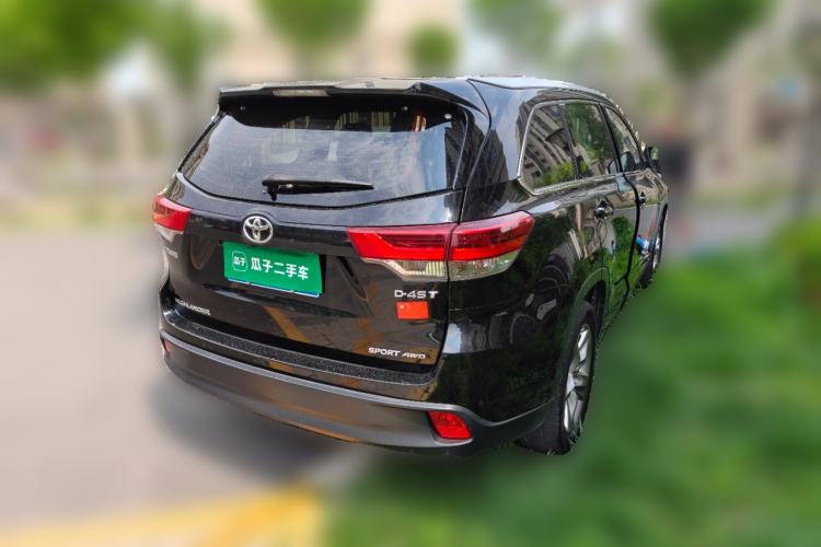 Used Toyota Highlander  Rear Right 45 Deg