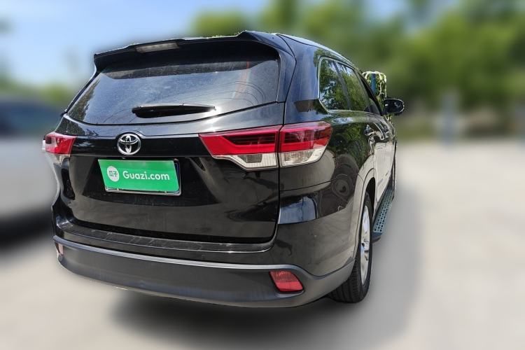 Used Toyota Highlander 2018 2.0T Two-Wheel Drive Luxury Edition 7 Seats China VI Standard Rear Right 45 Deg