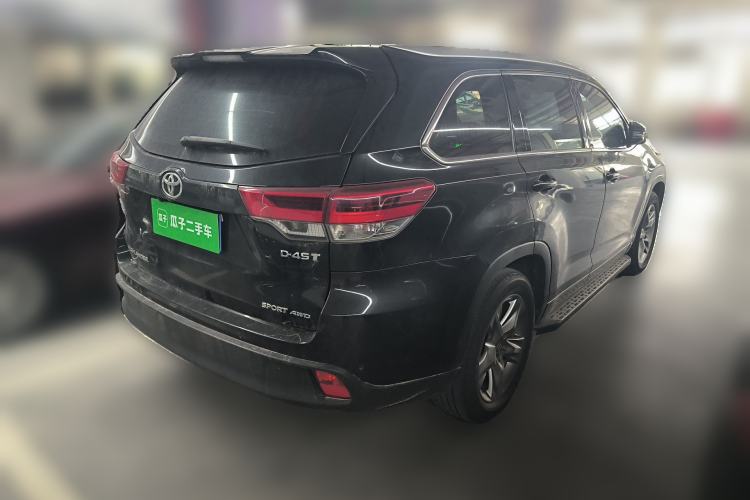 Used Toyota Highlander 2018 2.0T Four-Wheel Drive Luxury Edition 7 Seats China V Emission Standard Rear Right 45 Deg