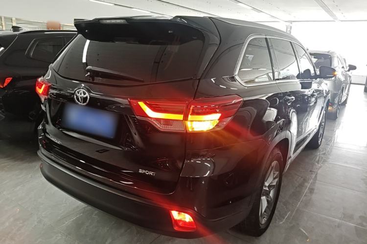 Used Toyota Highlander 2018 2.0T Four-Wheel Drive Prestige Version 7 Seats China VI Standard Rear Right 45 Deg
