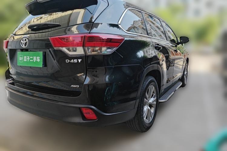 Used Toyota Highlander 2018 2.0T Four-Wheel Drive Elite Edition 7 Seats China V Standard Rear Right 45 Deg