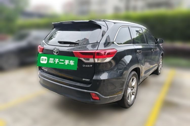 Used Toyota Highlander 2018 2.0T Two-Wheel Drive Luxury Edition 7 Seats China VI Standard Rear Right 45 Deg