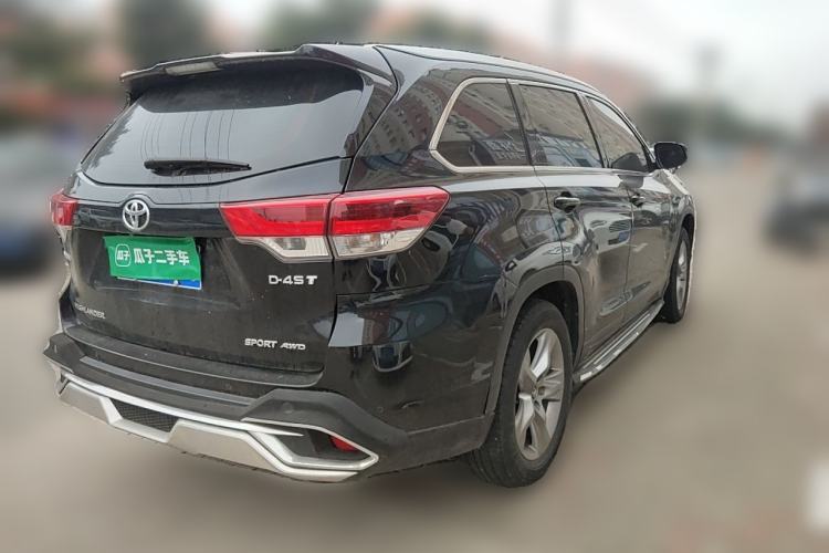 Used Toyota Highlander 2018 2.0T Four-Wheel Drive Luxury Edition 7 Seats China V Emission Standard Rear Right 45 Deg