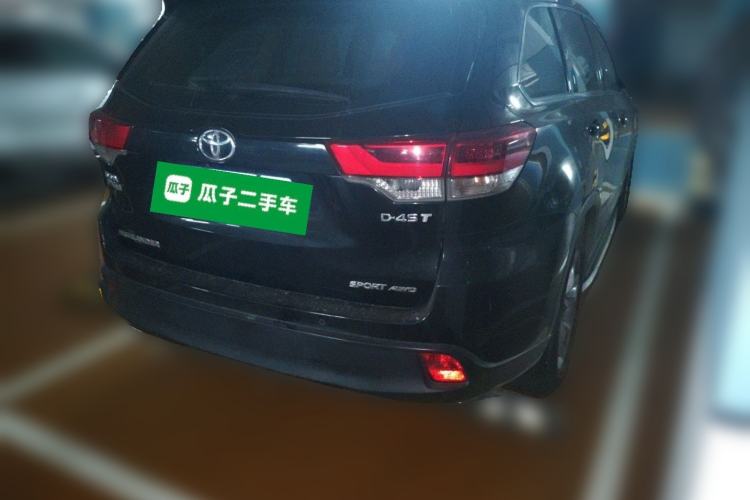 Used Toyota Highlander 2018 2.0T Four-Wheel Drive Luxury Version 7 Seats China VI Standard Rear Right 45 Deg