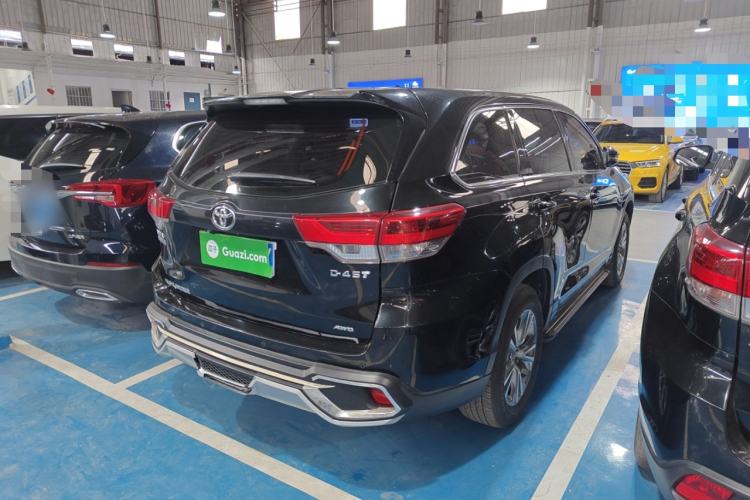 Used Toyota Highlander 2018 2.0T Four-Wheel Drive Elite Edition 7 Seats China V Standard Rear Right 45 Deg