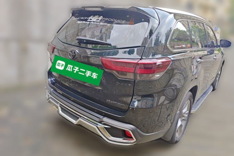Used Toyota Highlander 2018 2.0T Two-Wheel Drive Prestige Edition 7 Seats China VI Standard Rear Right 45 Deg