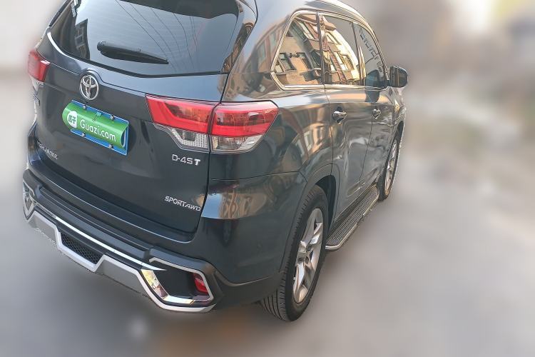 Used Toyota Highlander 2018 2.0T Four-Wheel Drive Luxury Version 7 Seats China VI Standard Rear Right 45 Deg