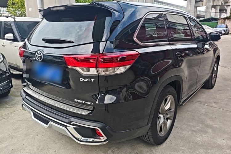 Used Toyota Highlander 2018 2.0T Four-Wheel Drive Luxury Edition 7 Seats China V Emission Standard Rear Right 45 Deg