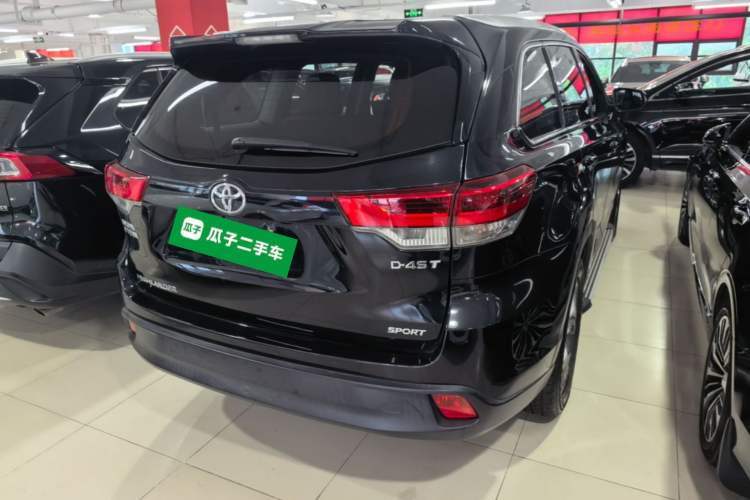 Used Toyota Highlander 2018 2.0T Two-Wheel-Drive Luxury Edition 7 Seats Emission Standard China V Rear Right 45 Deg