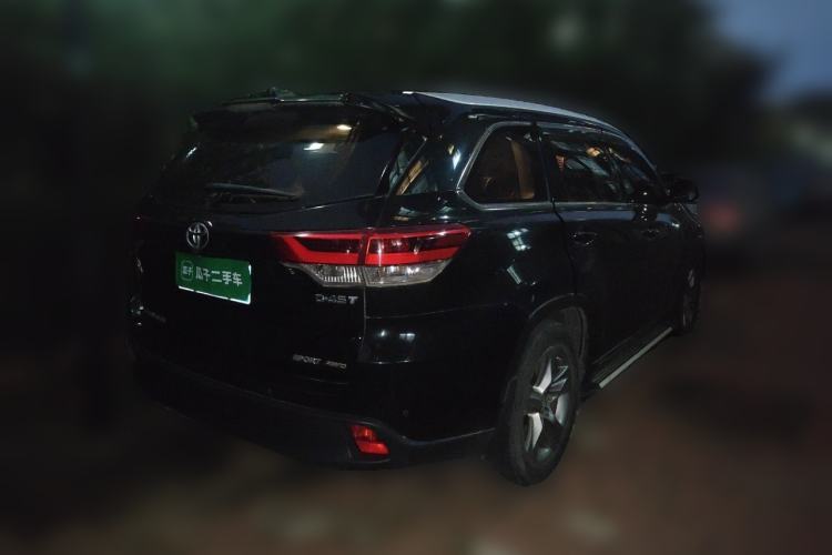Used Toyota Highlander 2018 2.0T Four-Wheel Drive Prestige Version 7 Seats China V Emission Standard Rear Right 45 Deg