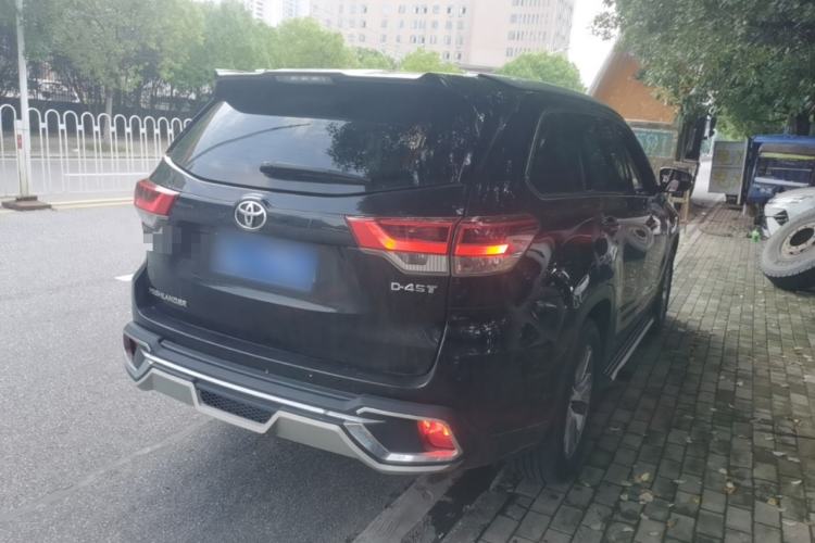 Used Toyota Highlander 2018 2.0T Two-Wheel Drive Elite Edition 7 Seats China VI Standard Rear Right 45 Deg