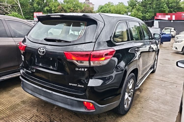 Used Toyota Highlander 2018 2.0T Four-Wheel Drive Luxury Edition 7 Seats China V Emission Standard Rear Right 45 Deg