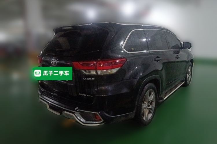 Used Toyota Highlander 2018 2.0T Four-Wheel Drive Luxury Edition 7 Seats China V Emission Standard Rear Right 45 Deg