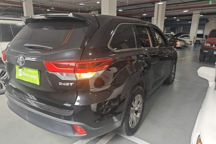 Used Toyota Highlander 2018 2.0T Four-Wheel Drive Elite Edition 7 Seats China VI Standard Rear Right 45 Deg
