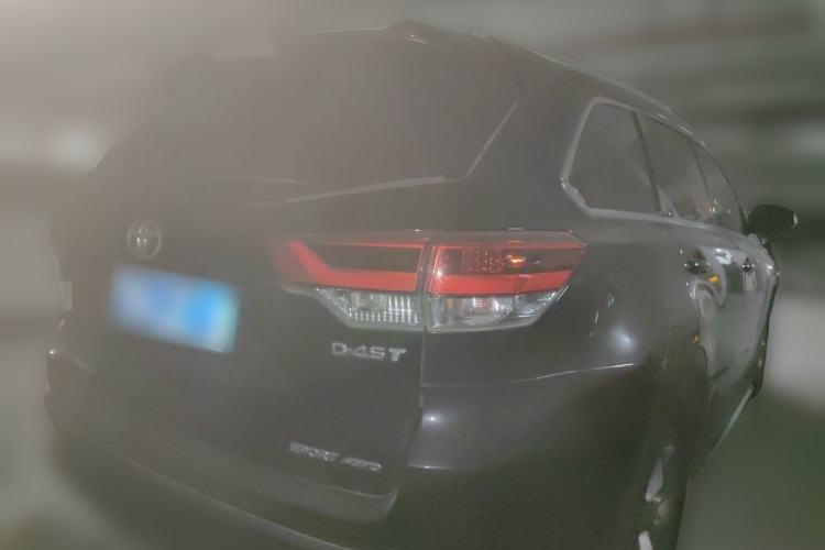 Used Toyota Highlander 2018 2.0T Four-Wheel Drive Luxury Version 7 Seats China VI Standard Rear Right 45 Deg