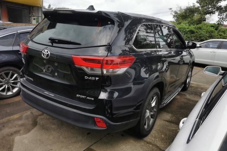 Used Toyota Highlander 2018 2.0T Four-Wheel Drive Prestige Version 7 Seats China V Emission Standard Rear Right 45 Deg