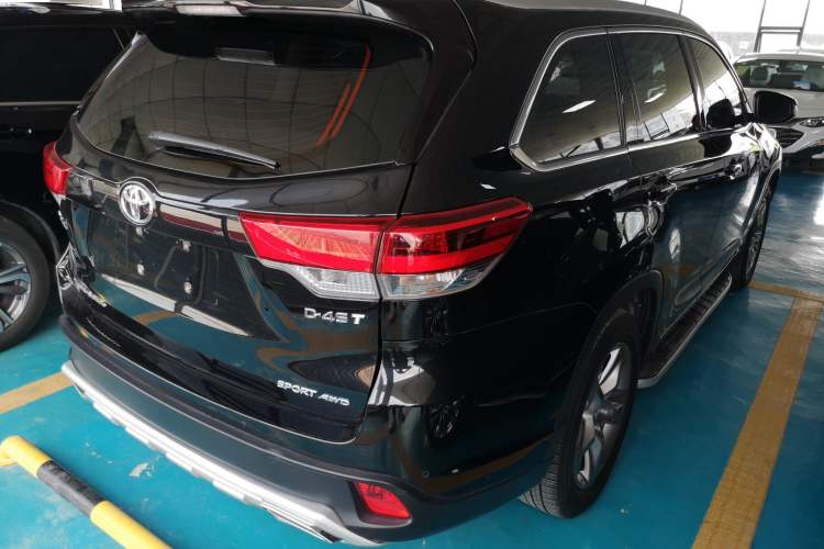 Used Toyota Highlander 2018 2.0T Four-Wheel Drive Luxury Version 7 Seats China VI Standard Rear Right 45 Deg