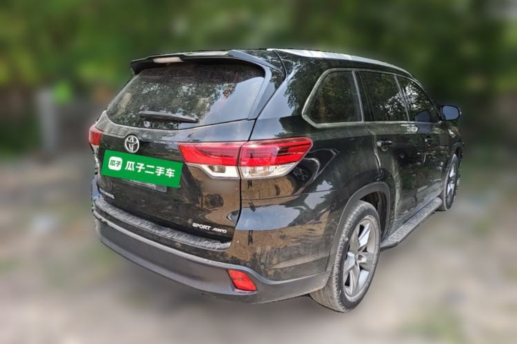 Used Toyota Highlander 2018 2.0T Four-Wheel Drive Luxury Edition 7 Seats China V Emission Standard Rear Right 45 Deg