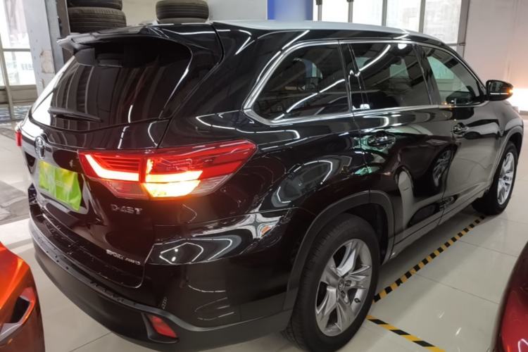 Used Toyota Highlander 2018 2.0T Four-Wheel Drive Luxury Version 7 Seats China VI Standard Rear Right 45 Deg