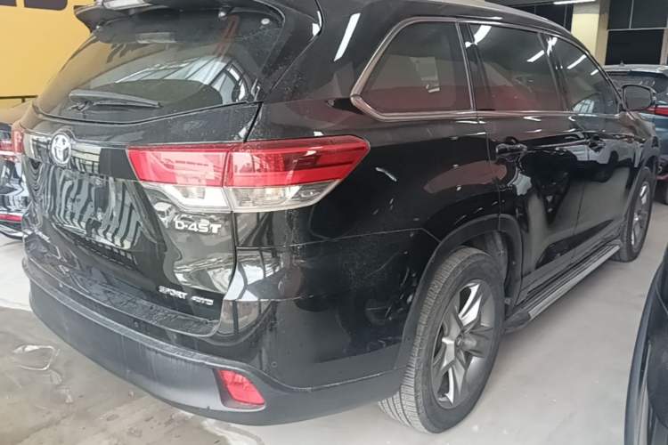 Used Toyota Highlander 2018 2.0T Four-Wheel Drive Prestige Version 7 Seats China V Emission Standard Rear Right 45 Deg
