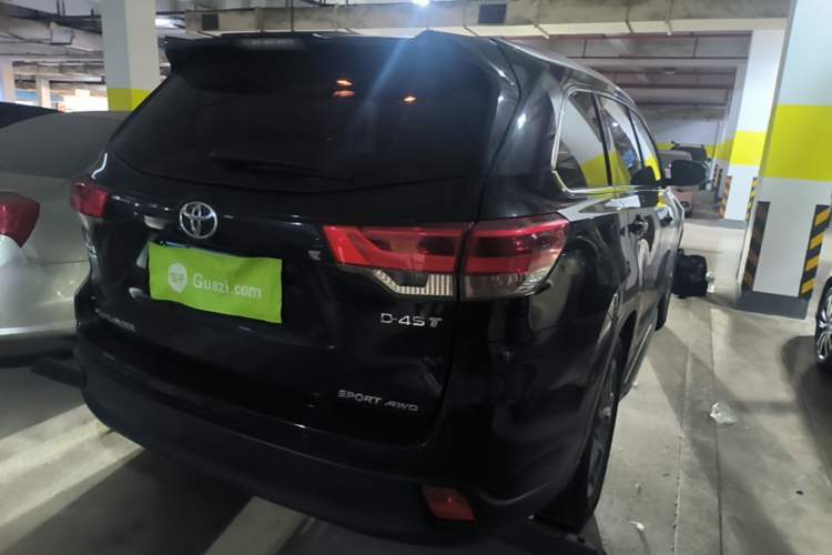 Used Toyota Highlander 2018 2.0T Four-Wheel Drive Luxury Version 7 Seats China VI Standard Rear Right 45 Deg