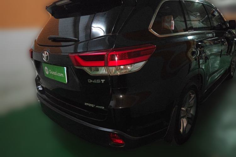 Used Toyota Highlander 2018 2.0T Four-Wheel Drive Luxury Version 7 Seats China VI Standard Rear Right 45 Deg