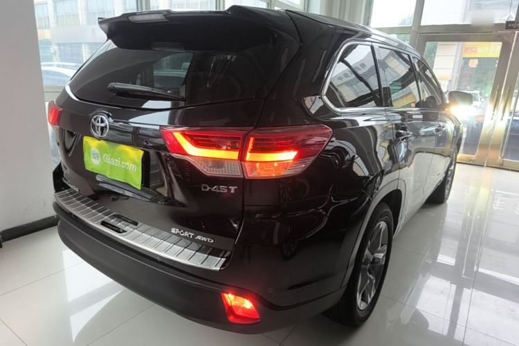 Used Toyota Highlander 2018 2.0T Four-Wheel Drive Luxury Version 7 Seats China VI Standard Rear Right 45 Deg