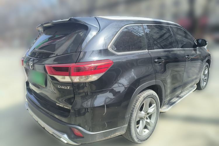Used Toyota Highlander 2018 2.0T Four-Wheel Drive Luxury Edition 7 Seats China V Emission Standard Rear Right 45 Deg