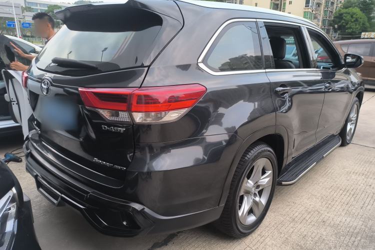 Used Toyota Highlander 2018 2.0T Four-Wheel Drive Luxury Version 7 Seats China VI Standard Rear Right 45 Deg