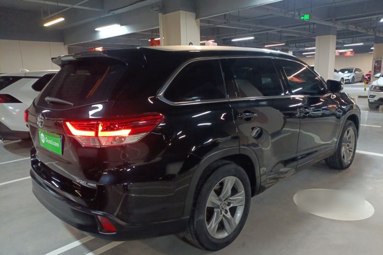Used Toyota Highlander 2018 2.0T Four-Wheel Drive Luxury Edition 7 Seats China V Emission Standard Rear Right 45 Deg