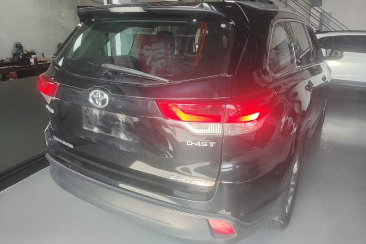 Used Toyota Highlander 2018 2.0T Four-Wheel Drive Prestige Version 7 Seats China VI Standard Rear Right 45 Deg
