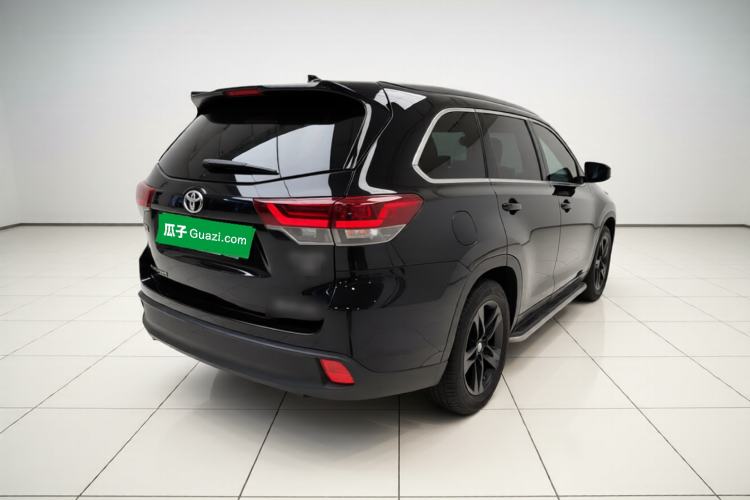 Used Toyota Highlander 2018 2.0T Four-Wheel Drive Luxury Version 7 Seats China VI Standard Rear Right 45 Deg
